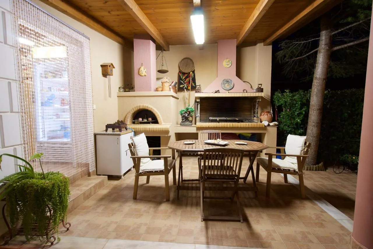 Madalena'S Apartment Razata 0*,