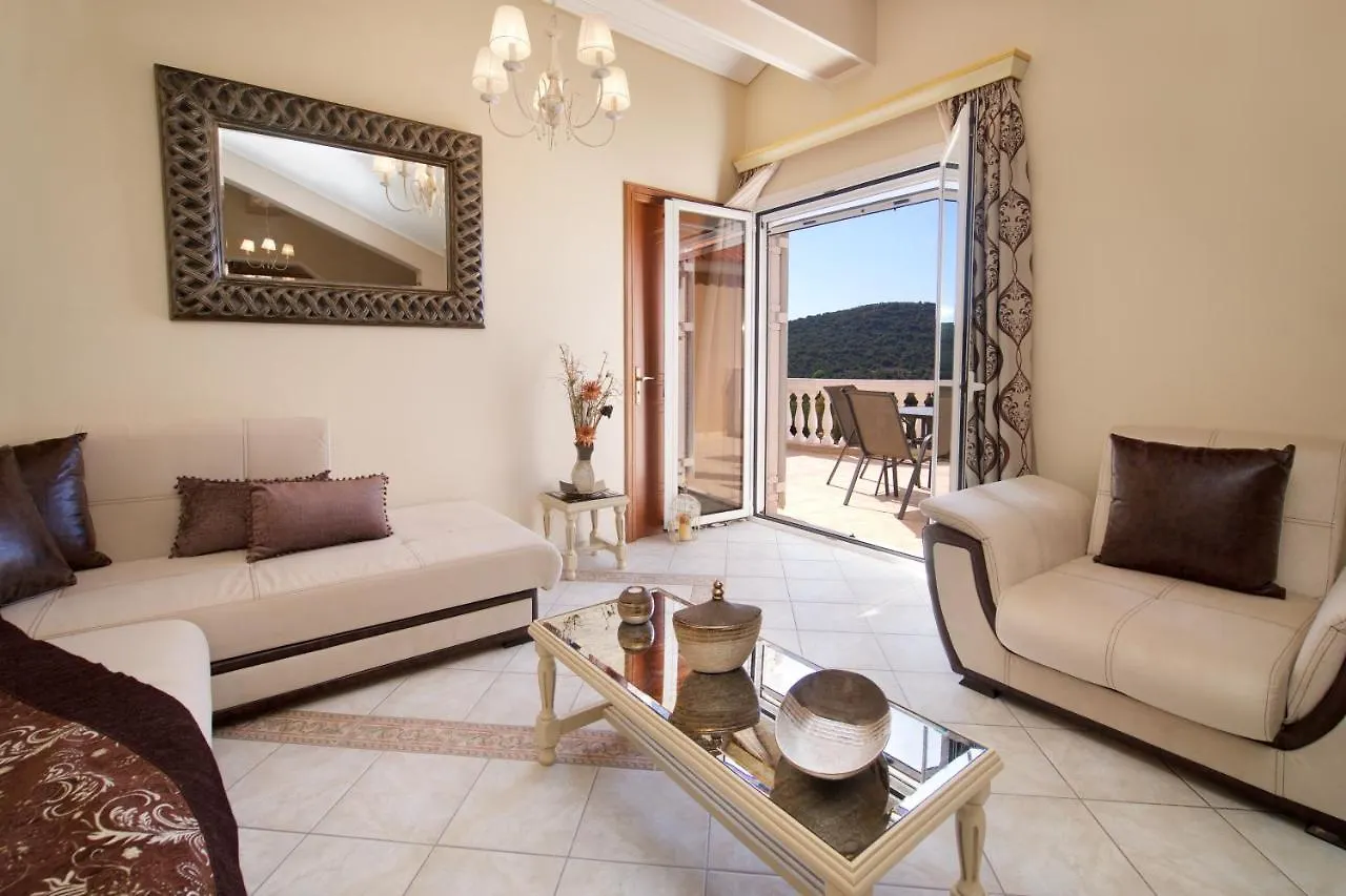 Madalena'S Apartment Razata